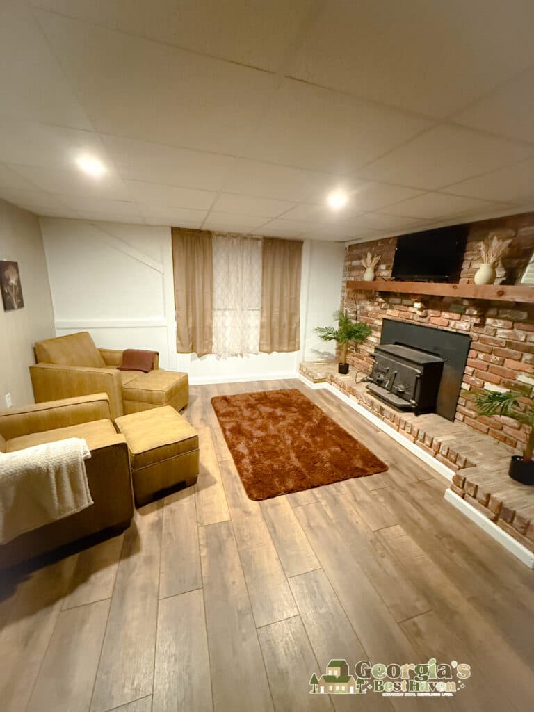 Living room at Georgia's Best Haven